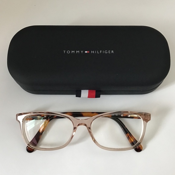 Tommy Hilfiger Glasses & Hard Case - Picture 1 of 15